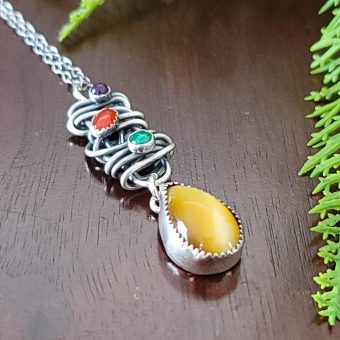honey tiger eye grapevine necklace 3