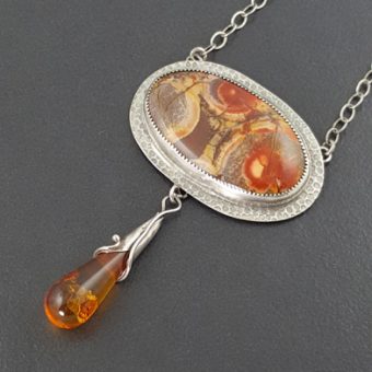 birds eye rhyolite amber necklace 2