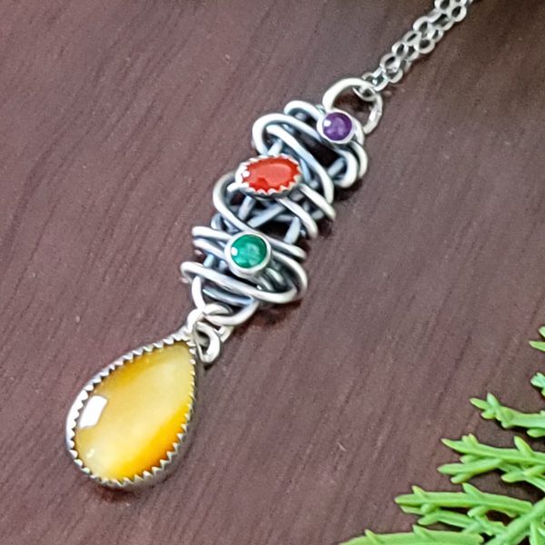 honey tiger eye grapevine necklace 1